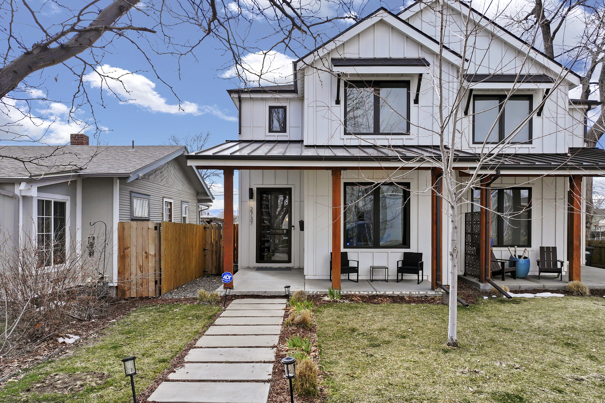 Luxury furnished rental home in Englewood Colorado - front exterior